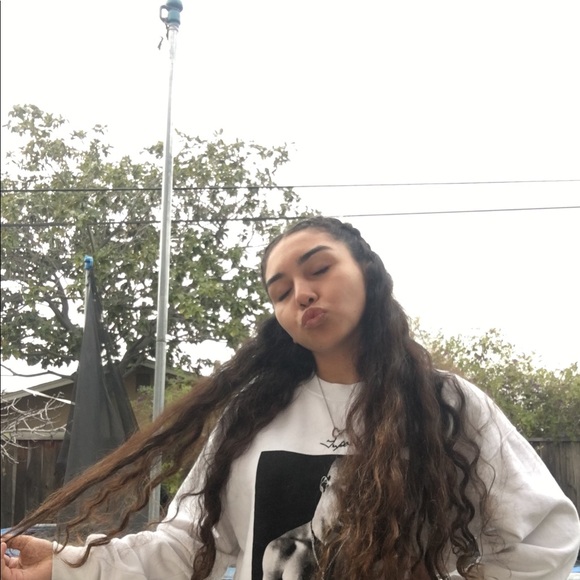 Meet your Posher, Leaandra - Picture 1 of 1